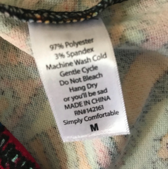 Beautiful textured azure skirt!! - Picture 4 of 4